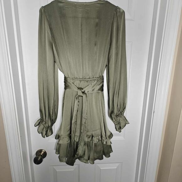 Shop Neighbor size S green wrap mini dress layers flair smocked sleeves waist - Picture 4 of 8